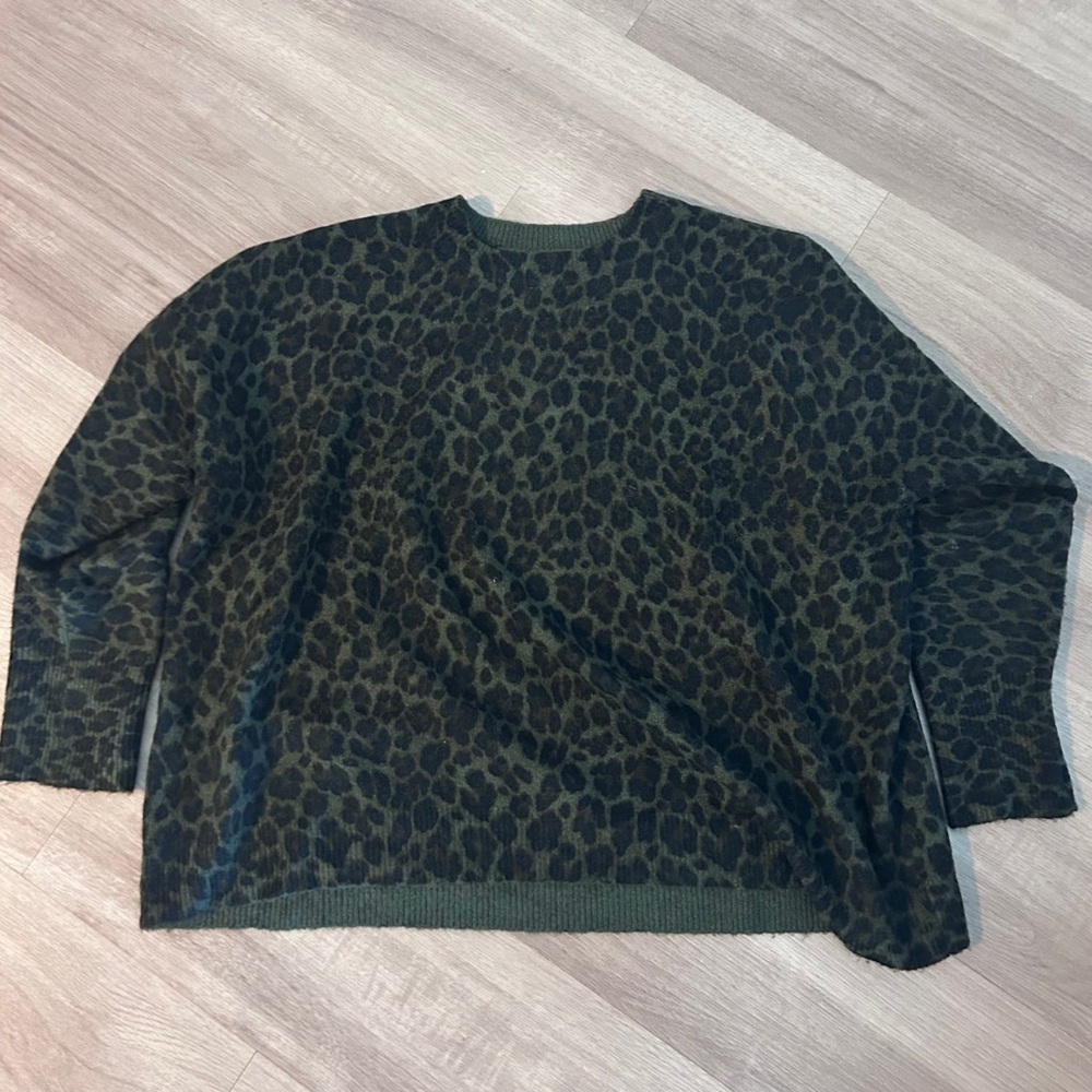 Vince Camuto Olive Leopard Knit